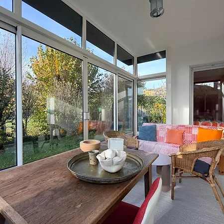 Spacieux T3 Rez-de-jardin Entre Et *