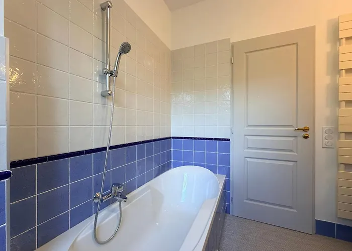 Spacieux T3 Rez-de-jardin Entre Et Appartement